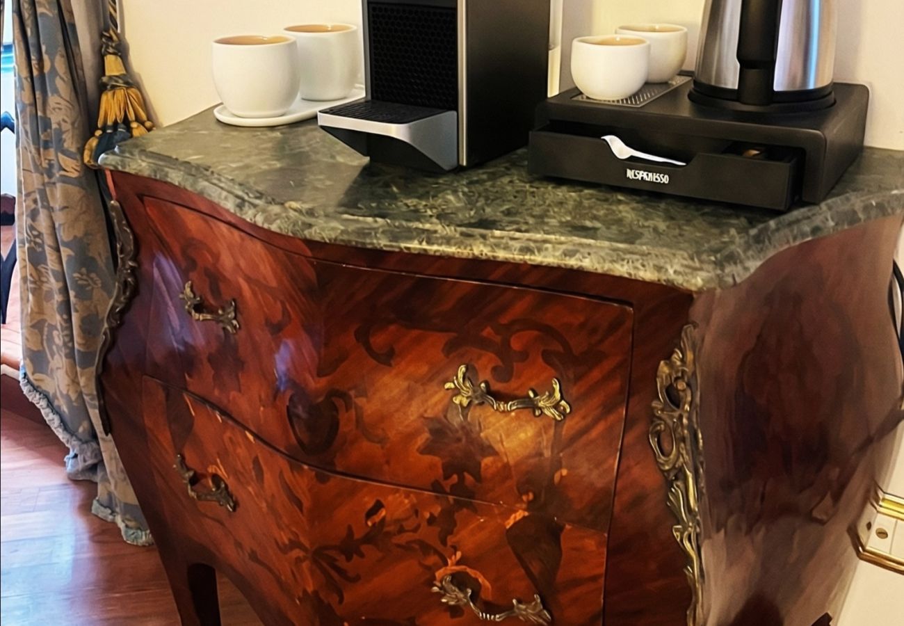 Affitto per camere a Roma - Suite Spaziosa · Bagno Privato · 5 Min dal Vaticano #2