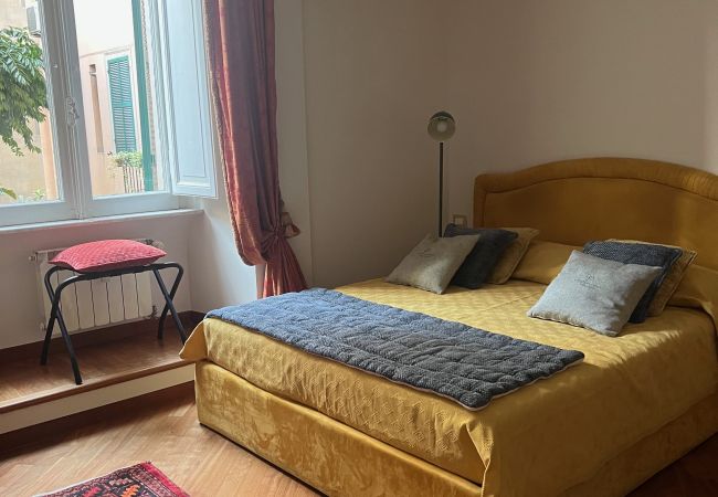 Affitto per camere a Roma - Suite Spaziosa · Bagno Privato · 5 Min dal Vaticano #4